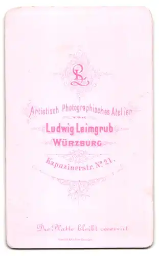 Fotografie Ludwig Leimgrub, Würzburg, Kapuzinerstrasse 21, Korpulenter Mann mit Schnurrbart im wollenen Anzug