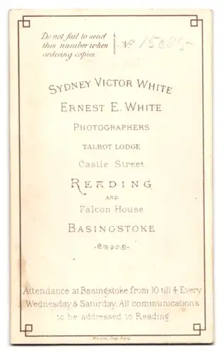 Fotografie Sydney Victor White & Ernest E. White, Basingstoke, Falcon House, Junge Frau im Festkleid