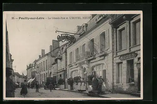 AK Pouilly-sur-Loire, La Grande-Rue et l`Hotel Neuf