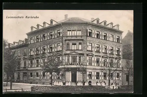 AK Karlsruhe, Luisenschule mit Schwestern