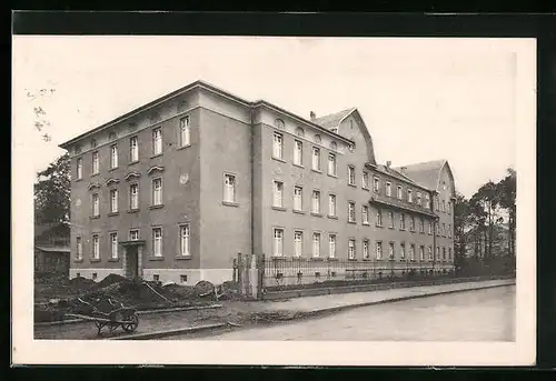 AK Karlsruhe, Luisenheim mit Strassenpartie