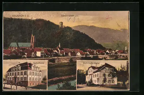 AK Hausach i. B., Bahnhofs-Hotel, Schulhaus, Totalansicht