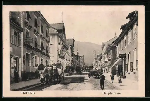 AK Triberg, Hauptstrasse mit Hotel Post und Geschäften