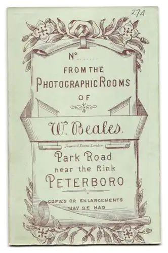 Fotografie W. Beales, Peterboro, Park Road, Junger Herr in modischer Kleidung