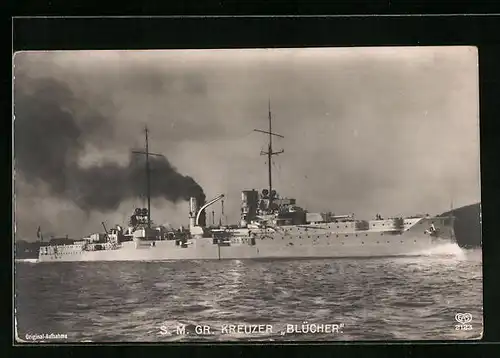 AK SM Grosser Kreuzer Blücher gibt Volldampf