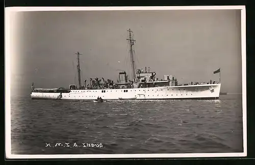 AK Britisches Kriegsschiff HMIS Indus auf hoher See