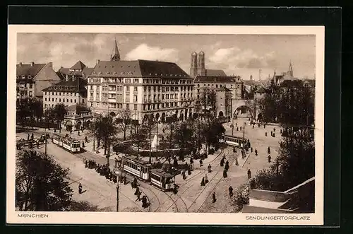 AK München, Sendlingertorplatz mit Strassenbahnen aus der Vogelschau