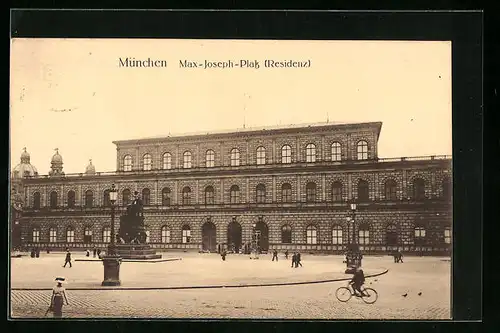 AK München, Max-Joseph-Platz, Residenz