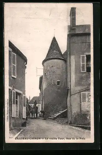 AK Chateau-Chinon, La vieille Tour, Rue de la Paix