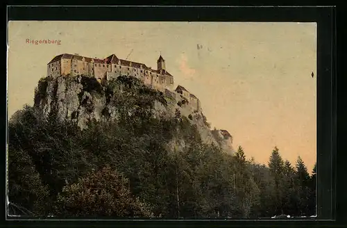 AK Riegersburg, Burg auf Felsen