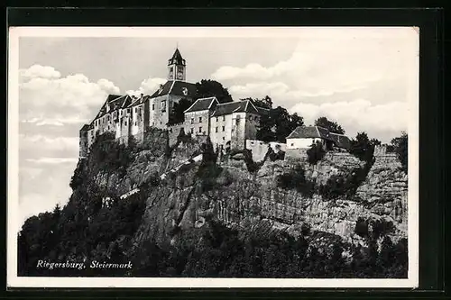 AK Riegersburg, Burg auf Felserhöhung