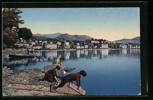 AK Lugano, Waschfrauen am See