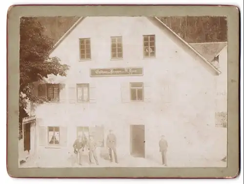 Fotografie unbekannter Fotograf, Ansicht Hallwangen, das Gasthaus zum Krappen