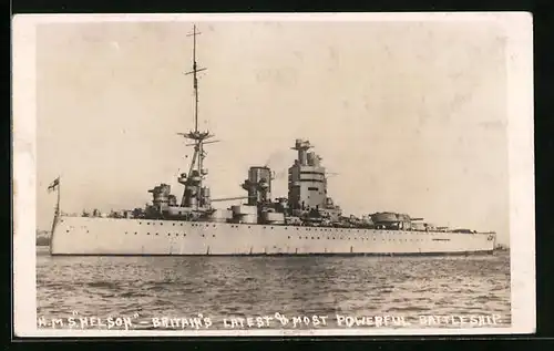 AK Britisches Kriegsschiff HMS Nelson in See stechend
