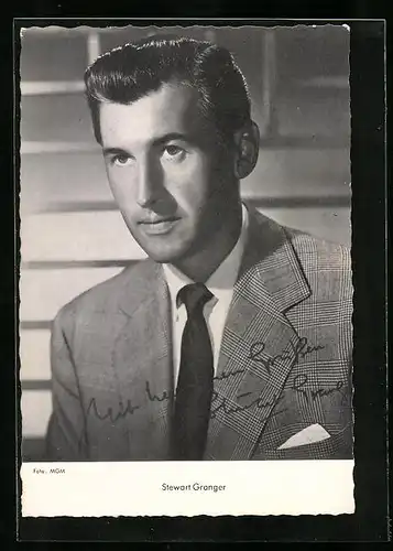 AK Schauspieler Stewart Granger in kariertem Anzug