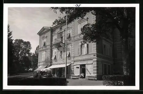 AK Bad Gleichenberg, Villa Clar mit Frieseurstube Karl Theurer