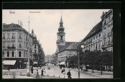 AK Graz, Passanten auf dem Bismarckplatz