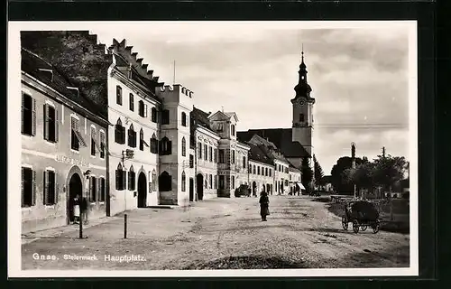 AK Gnas, Hauptplatz mit Kirche, Passantin und Wagen