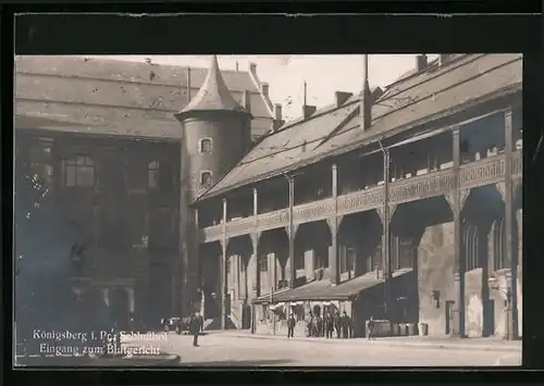 AK Königsberg /Pr., Schlosshof, Eingang zum Blutgericht