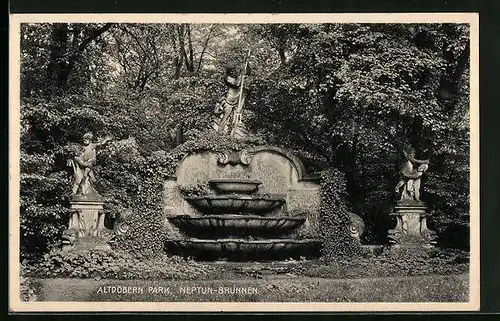 AK Altdöbern, Neptun-Brunnen im Park