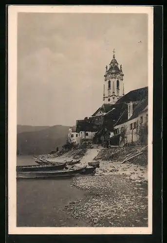 AK Dürnstein i. d. Wachau, Pfarrturm mit Bootsanlegeplatz