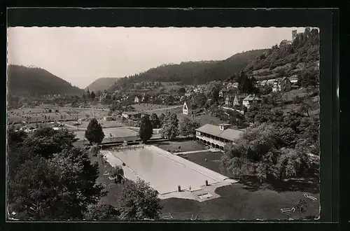 AK Bad Liebenzell /Schwarzwald, Freibad aus der Vogelschau