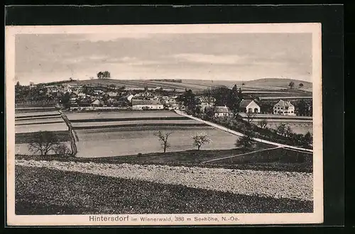 AK Hintersdorf i. Wienerwald, Ortsansicht mit Blick über die Felder