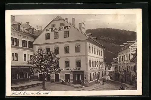 AK Mariazell, Hotel Maurer mit Strassenpartie