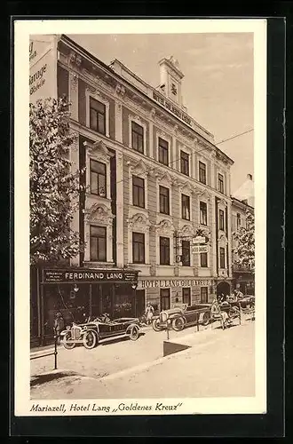 AK Mariazell, Hotel Lang Goldenes Kreuz mit Autos