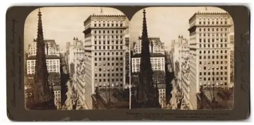 Stereo-Fotografie American Stereoscopic Co., New York, Ansicht New York City / NYC, Broadway with Trinity Church