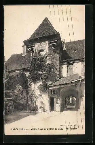 AK Varzy, Vleille Tour de l'Hotel de l'Écu- XIII slècle