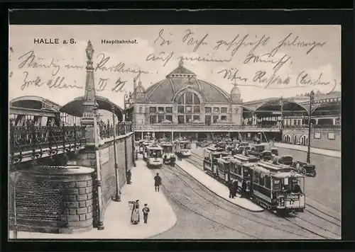 AK Halle a. S., Hauptbahnhof mit Passanten und Strassenbahnen