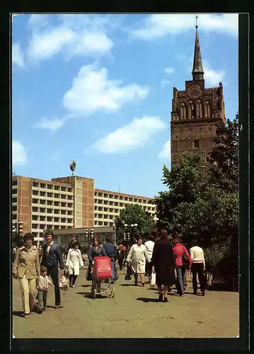 AK Rostock, Interhotel Warnow mit Kirche