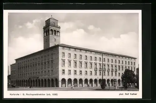 AK Karlsruhe i. B., Reichspostdirektion von der Strasse gesehen