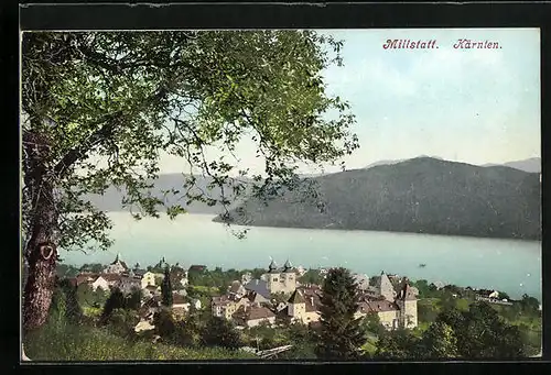 AK Millstatt am See, Ortsansicht mit See und Bergen