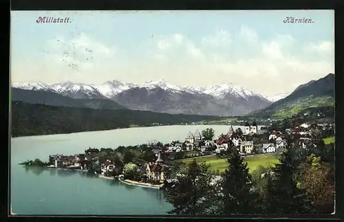 AK Millstatt am See, Ortsansicht mit Bergpanorama
