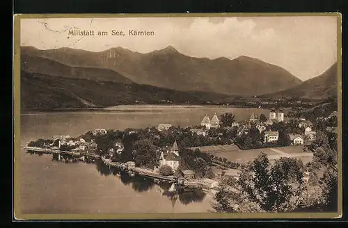 AK Millstatt am See, Ortsansicht aus der Vogelschau mit Bergpanorama