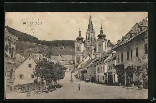 AK Maria Zell, Strasse mit Gasthof vor der Gnadenkirche