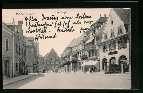 AK Donaueschingen, Karl-Strasse mit Geschäften