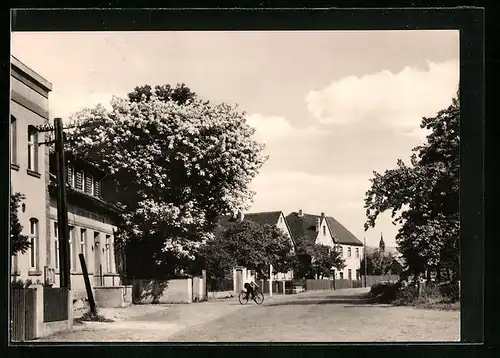 AK Wimmelburg /Eisleben, Strasse vor dem Kulturhaus