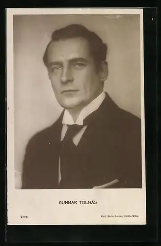AK Schauspieler Gunnar Tolnäs mit Anzug und Krawatte