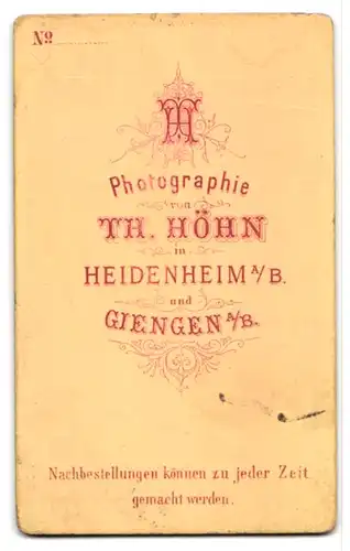 Fotografie Th. Höhn, Heidenheim a. Br., süsses Kinderpaar mit Spielzeug