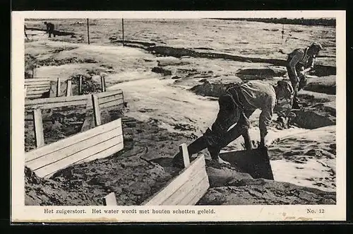 AK Zuiderzeewerken, Het zuigerstorf, Het water wordt met houten schotten geleid