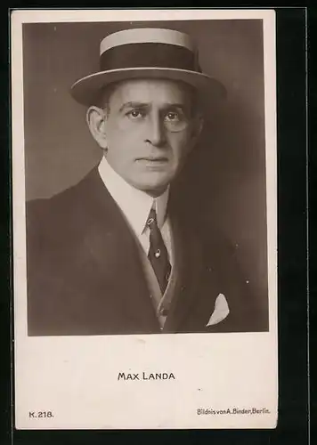 AK Schauspieler Max Landa mit Hut und Monokel ernst blickend