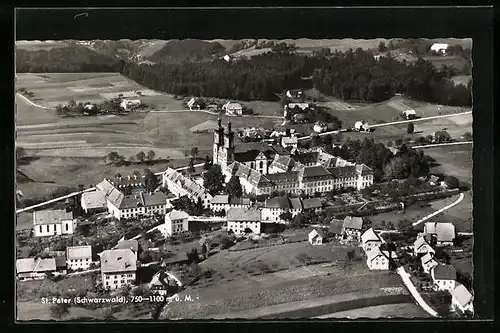 AK St. Peter / Schwarzwald, Totale mit Schloss