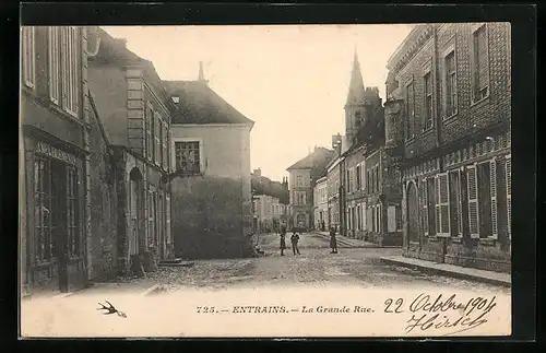 AK Entrains, la Grande Rue