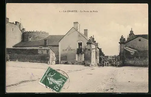 AK La Charité, la Porte de Paris