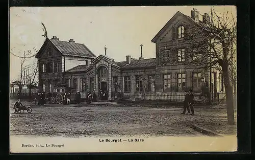 AK Le Bourget, La Gare, Bahnhof