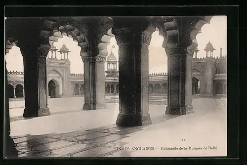 AK Delhi, Colonnade de la Mosquèe