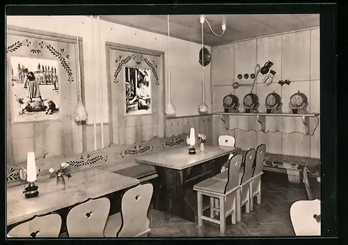 AK Sangerhausen, Konsum-Gaststätte Walkmühle-Csarda, Innenansicht